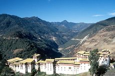 1132a_bhutan_1994_tongsa.jpg